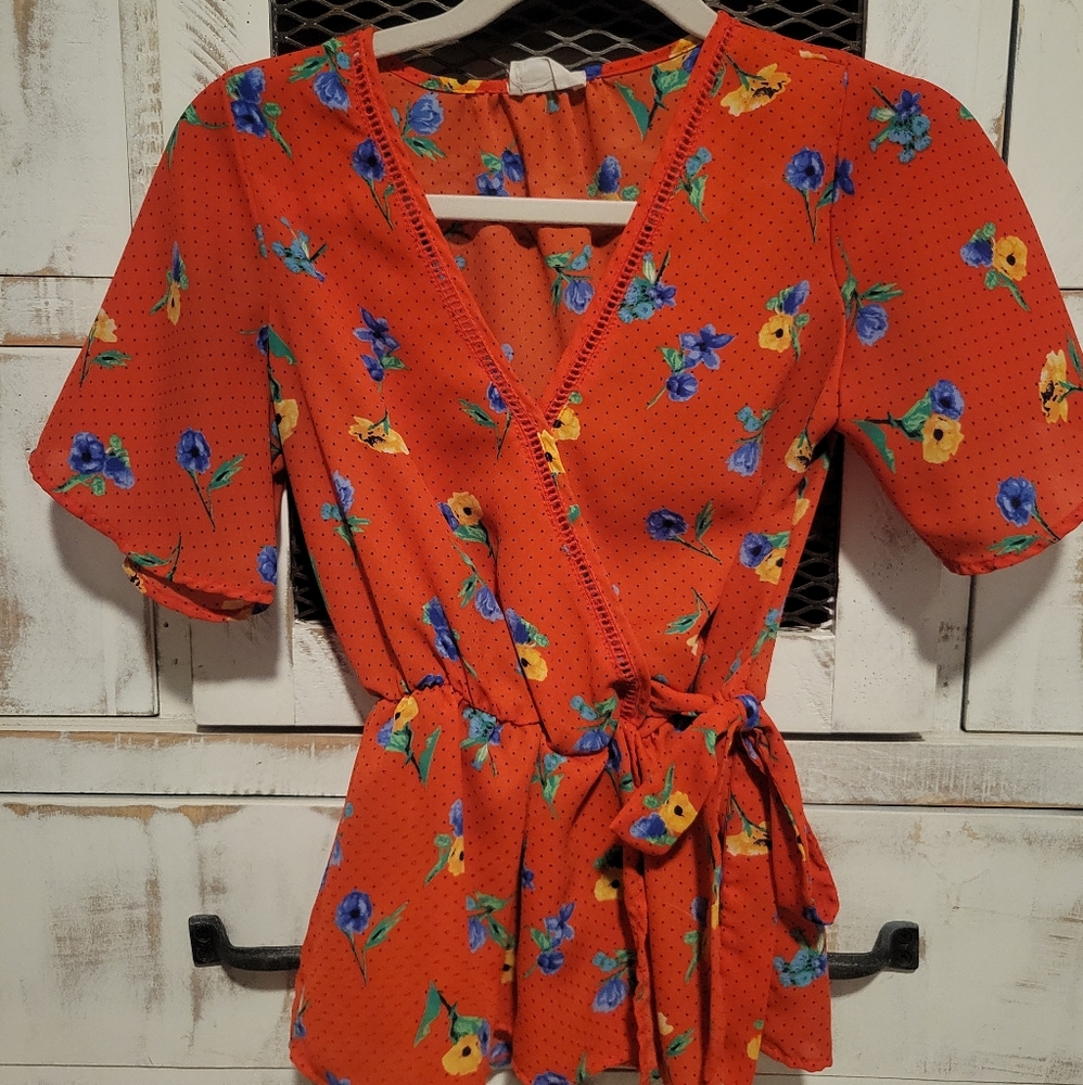 Floral tie up blouse